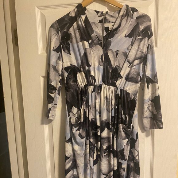 Calvin Klein Women's Dress - Picture 1 of 6